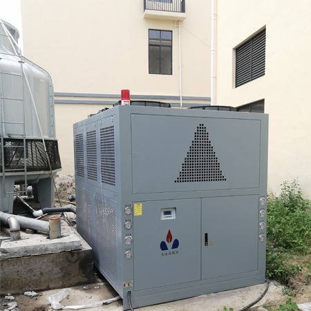 反应釜冷水机运行现场